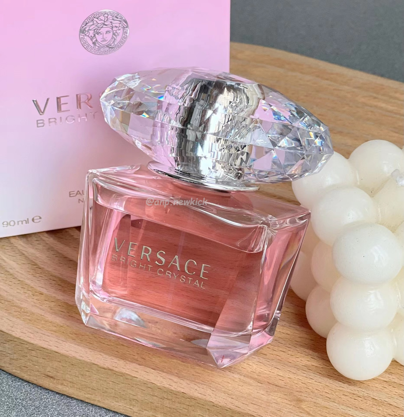 Versace Bright Crystal Edt 90ml (4) - www.newkick.vip